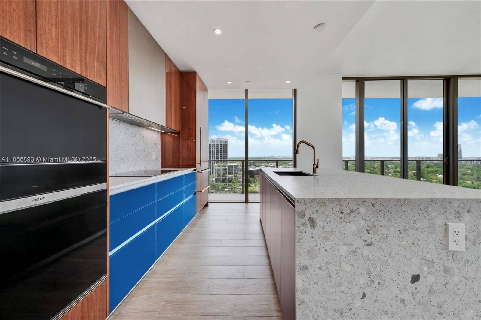 Miami, FL 33133,2678 Tigertail Ave #1501
