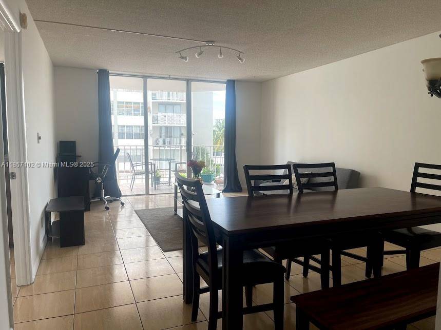 North Miami Beach, FL 33162,16710 NE 9th Ave #303