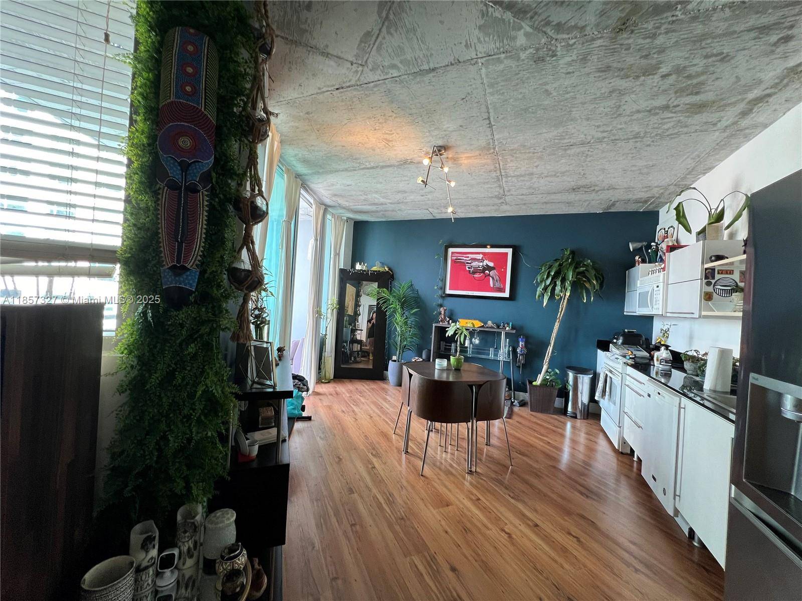 Miami, FL 33130,690 SW 1st Ct #1934