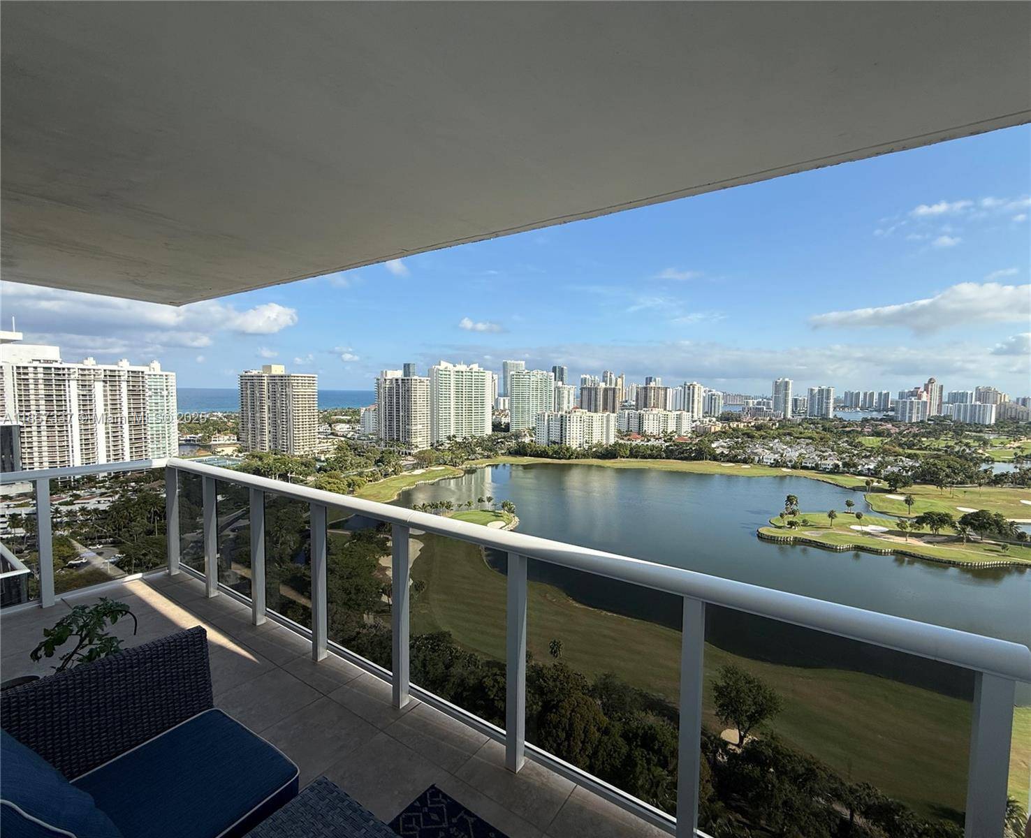 Aventura, FL 33180,3625 N Country Club Dr #PH5