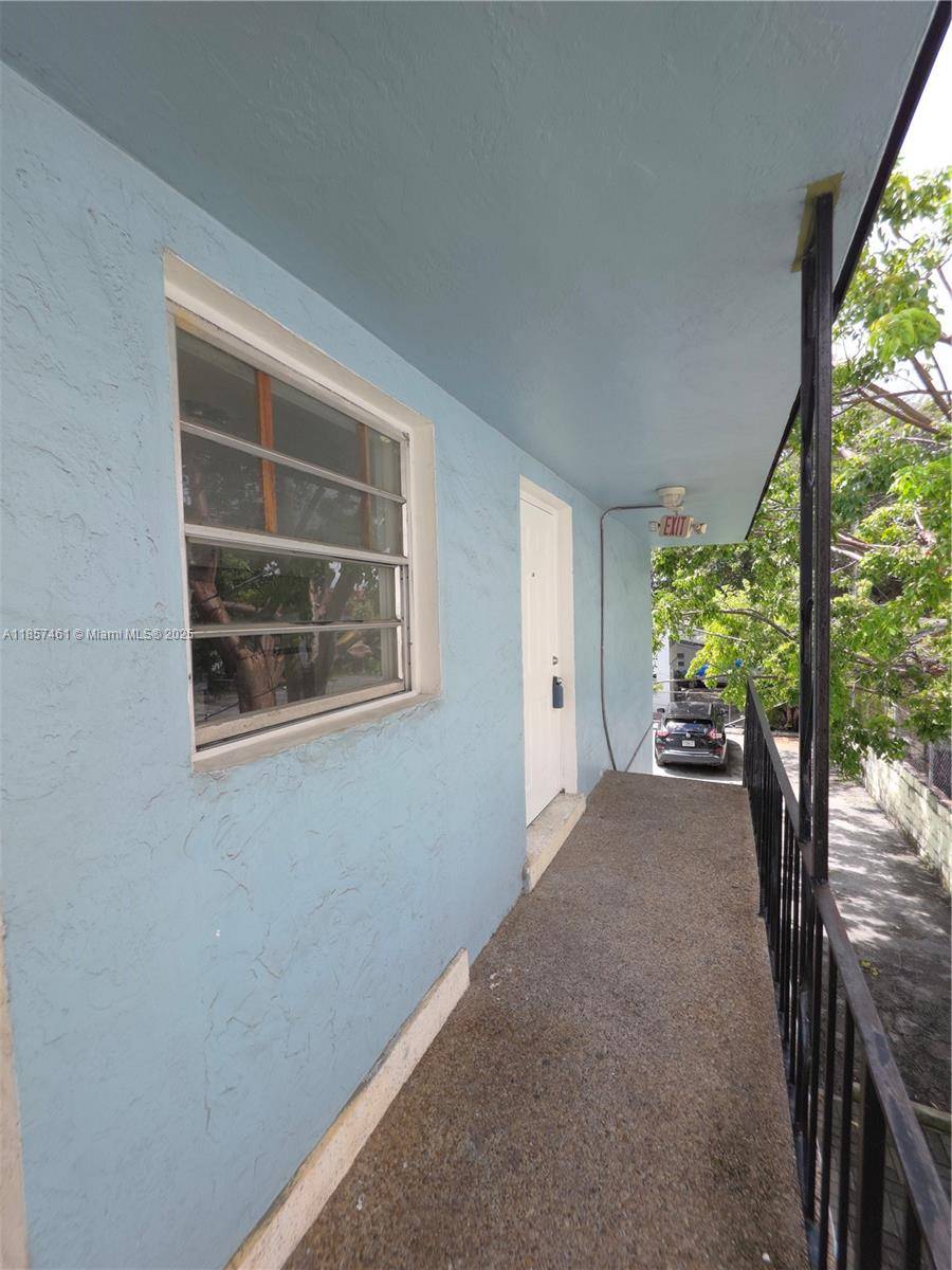 Miami, FL 33136,1152 NW 6th St #6