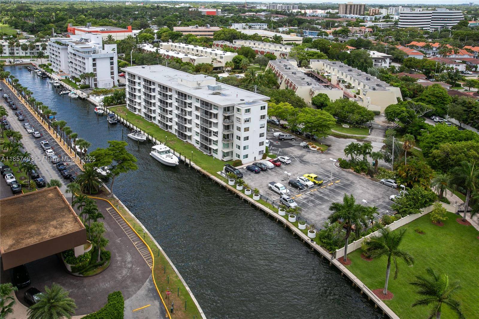 Miami, FL 33181,1800 NE 114th St #1803