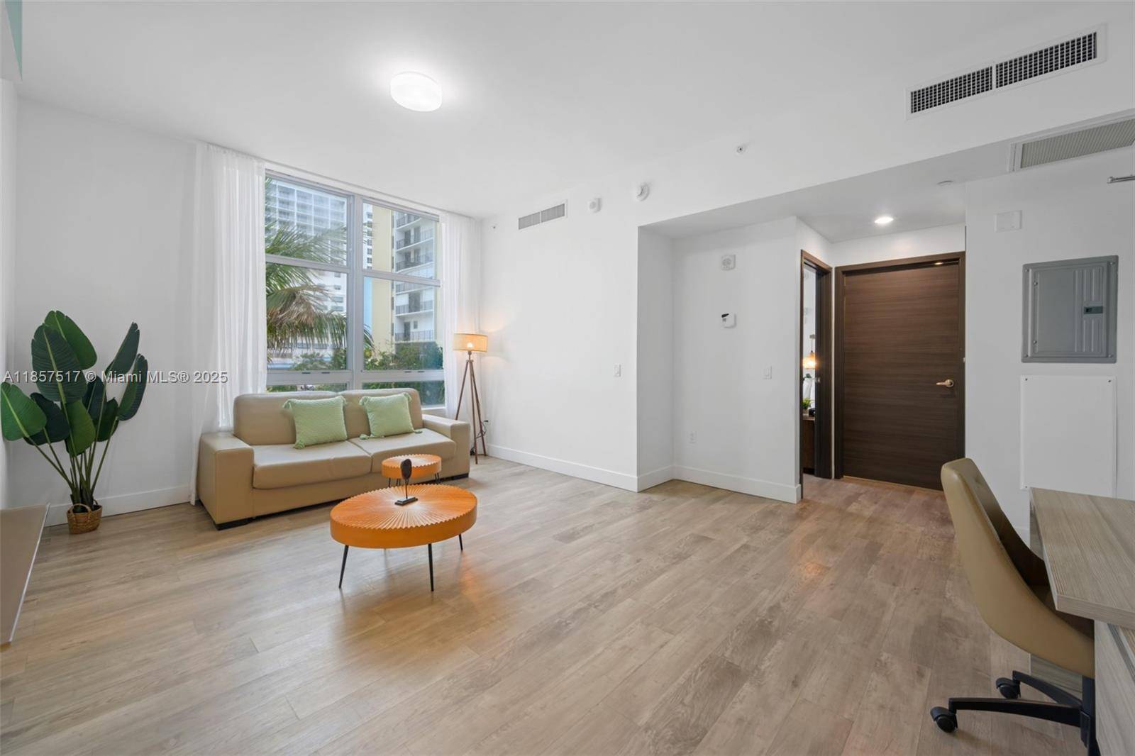 Hollywood, FL 33019,777 N Ocean Dr #N234