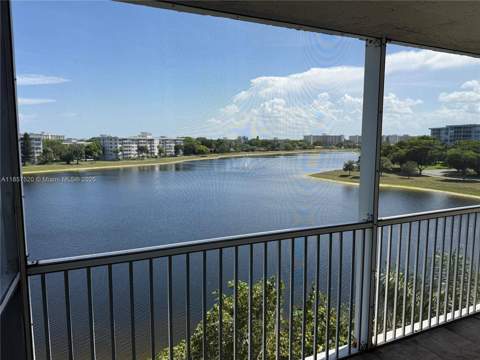 Pompano Beach, FL 33069,2900 N Course Dr #609