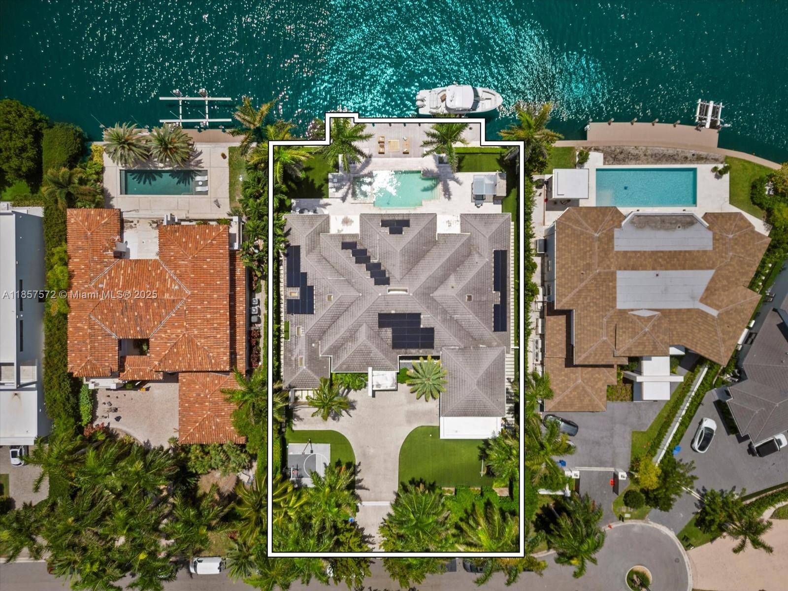 Golden Beach, FL 33160,224 S ISLAND
