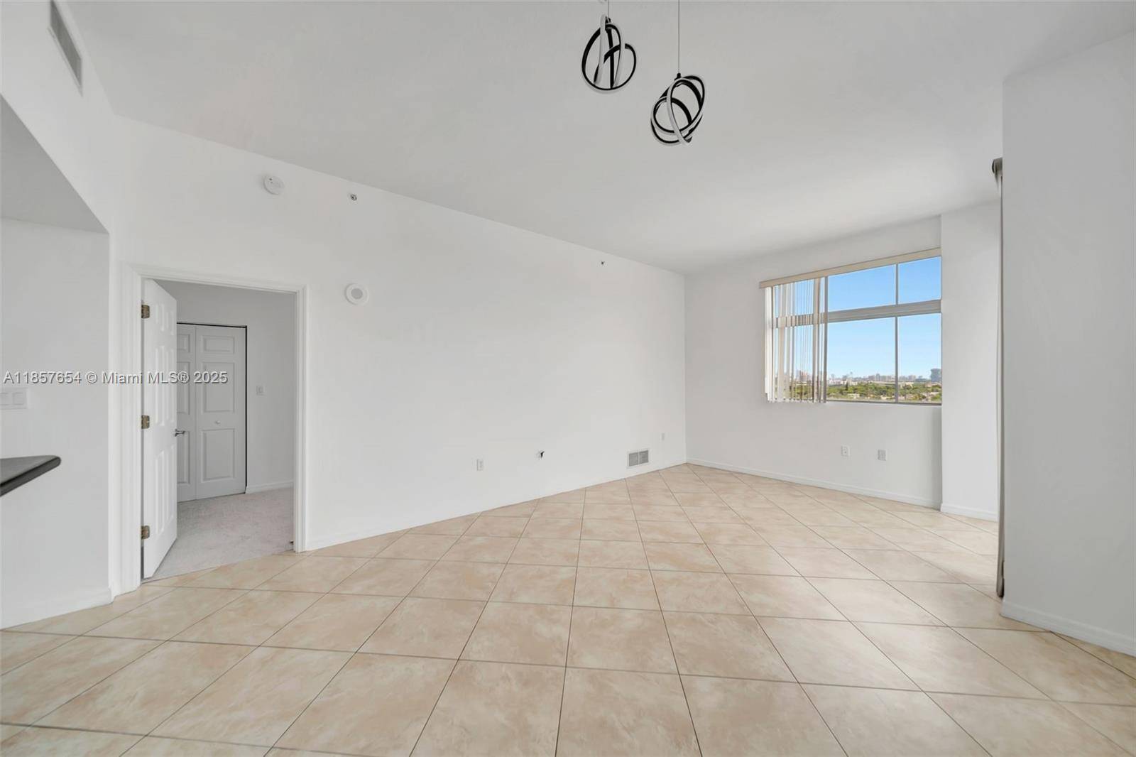 Hollywood, FL 33020,140 S Dixie Hwy #1037