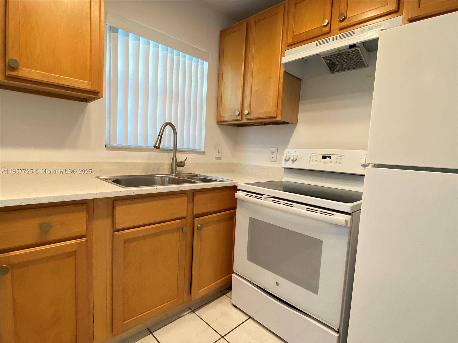 West Palm Beach, FL 33401,1638 Embassy Dr #306