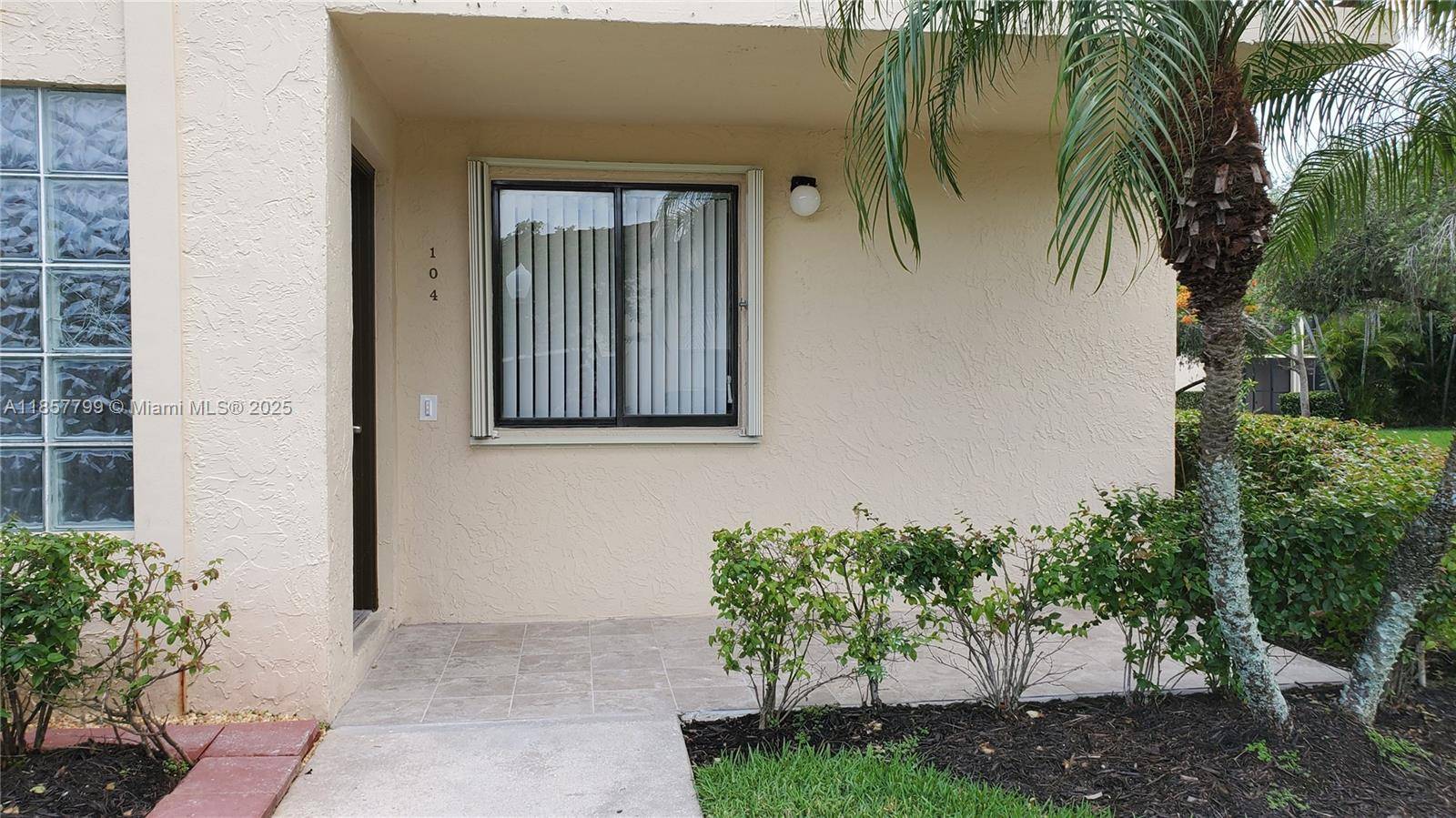 Weston, FL 33326,16481 Blatt Blvd #104