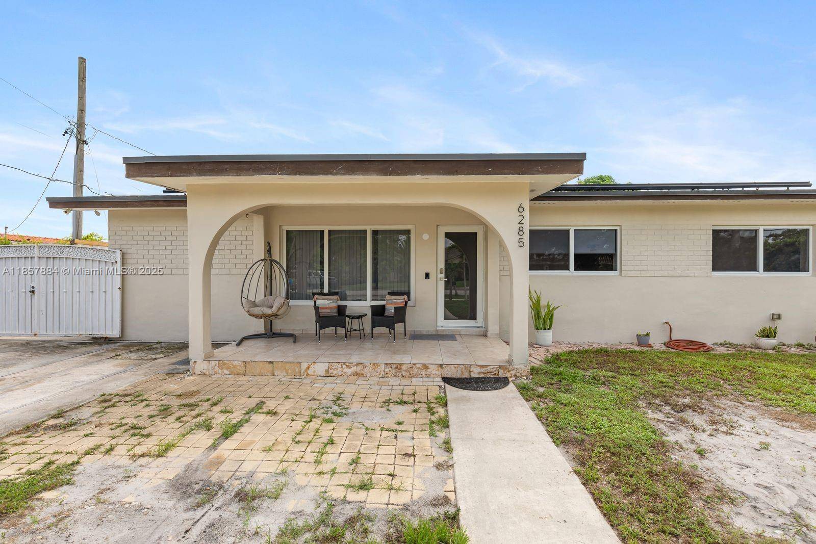 Hialeah, FL 33012,6285 W 6th Ave