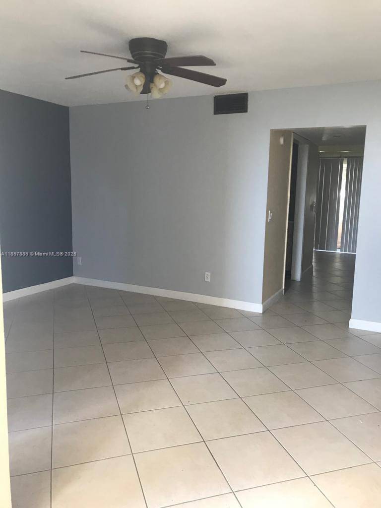 West Palm Beach, FL 33417,5150 Elmhurst Rd #E