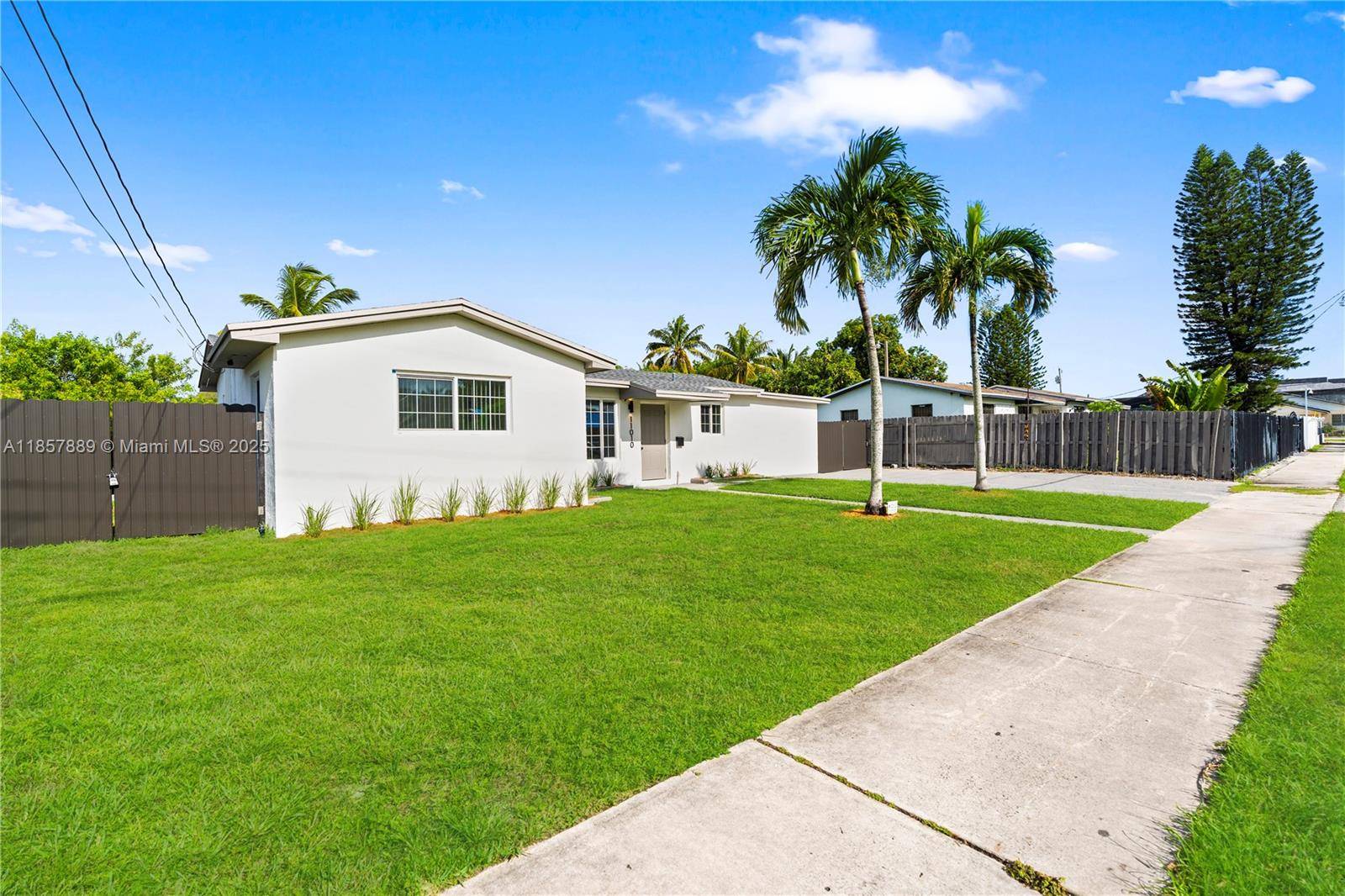 Miami, FL 33167,11010 NW 12th Ct