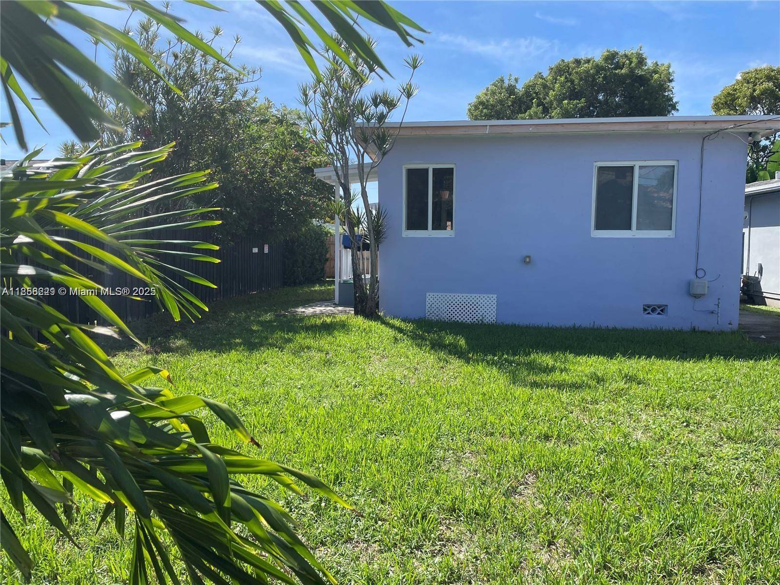Hollywood, FL 33020,1625 Fletcher St #1