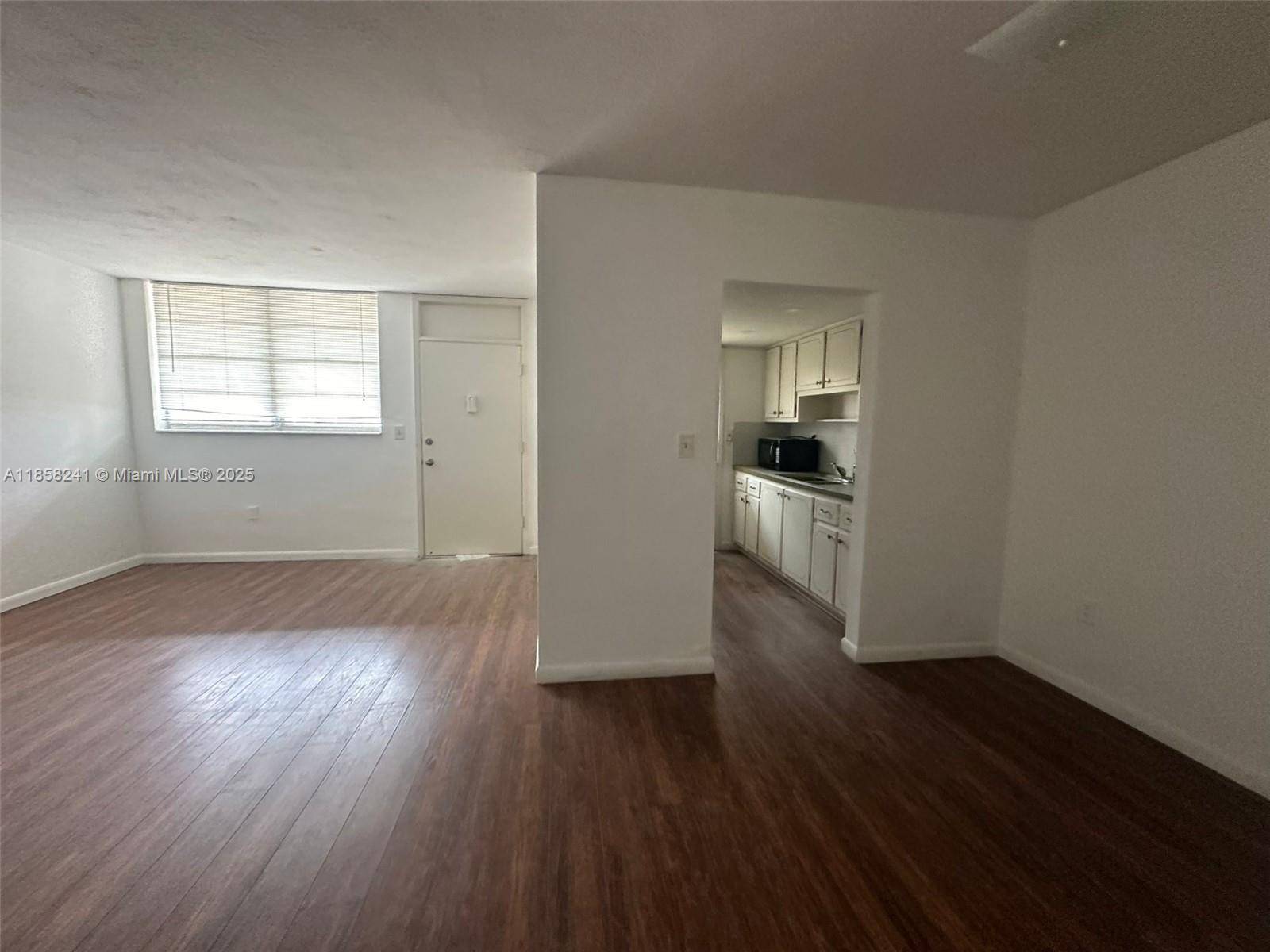 North Miami, FL 33161,12590 NE 16th Ave #405