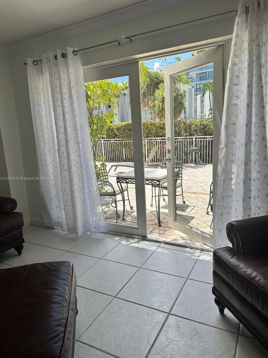 Bay Harbor Islands, FL 33154,10001 W Bay Harbor Dr #101