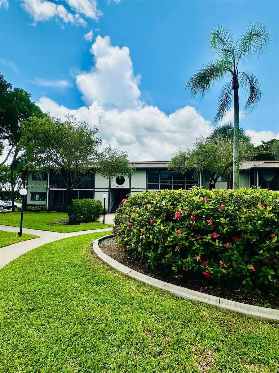 Tamarac, FL 33321,9409 W Mcnab Rd #103