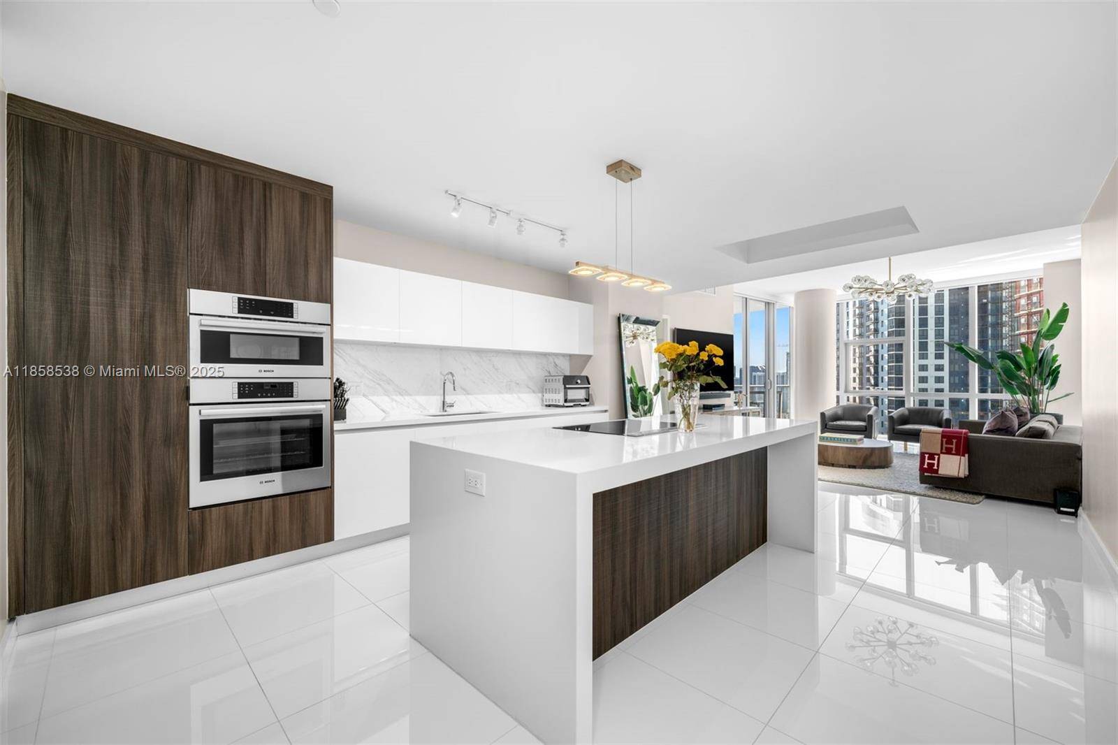 Miami, FL 33132,851 NE 1st Ave #3011
