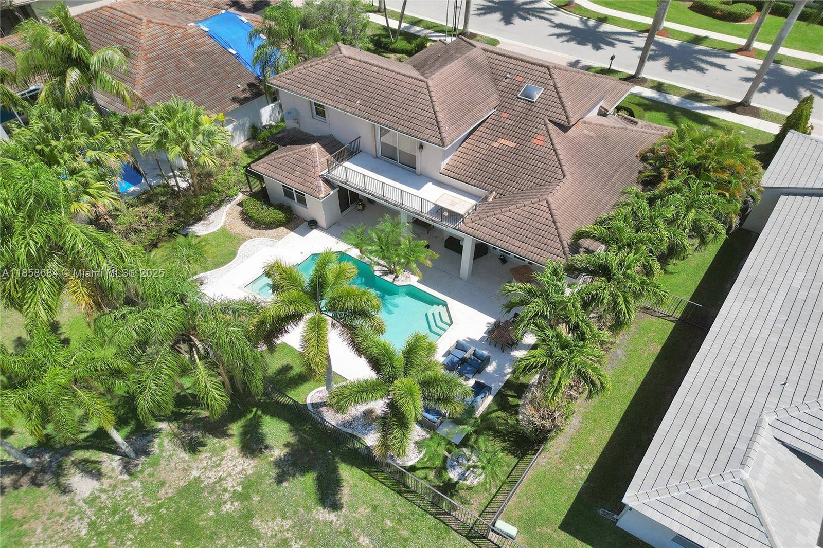 Weston, FL 33327,2523 Eagle Run Dr.