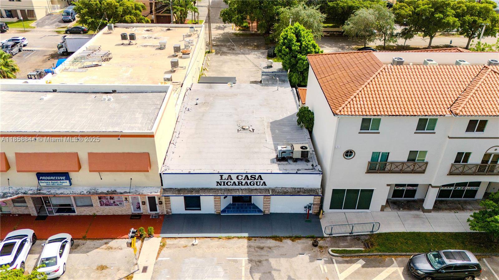 Miami Springs, FL 33166,365 N Royal Poinciana Blvd