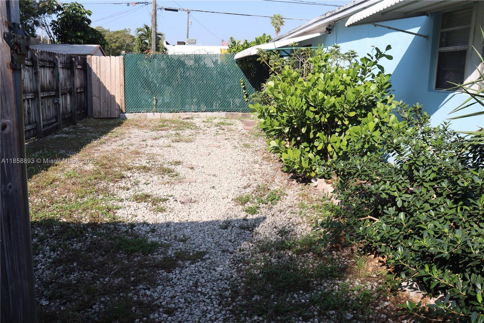Hollywood, FL 33021,5743 Lincoln St #3