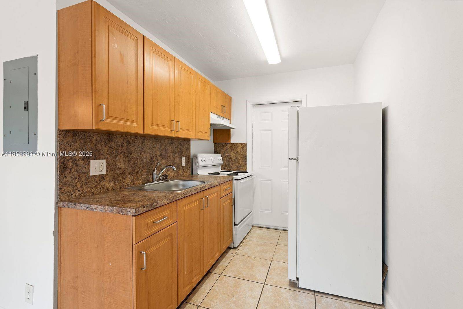 Fort Lauderdale, FL 33311,517 NW 18th Ave #1-4
