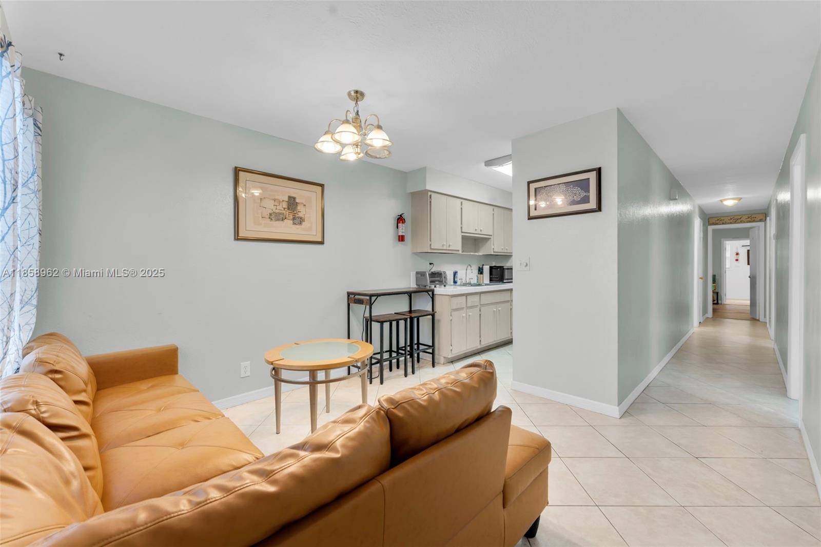 Fort Lauderdale, FL 33315,820 SW 12th Ct #820