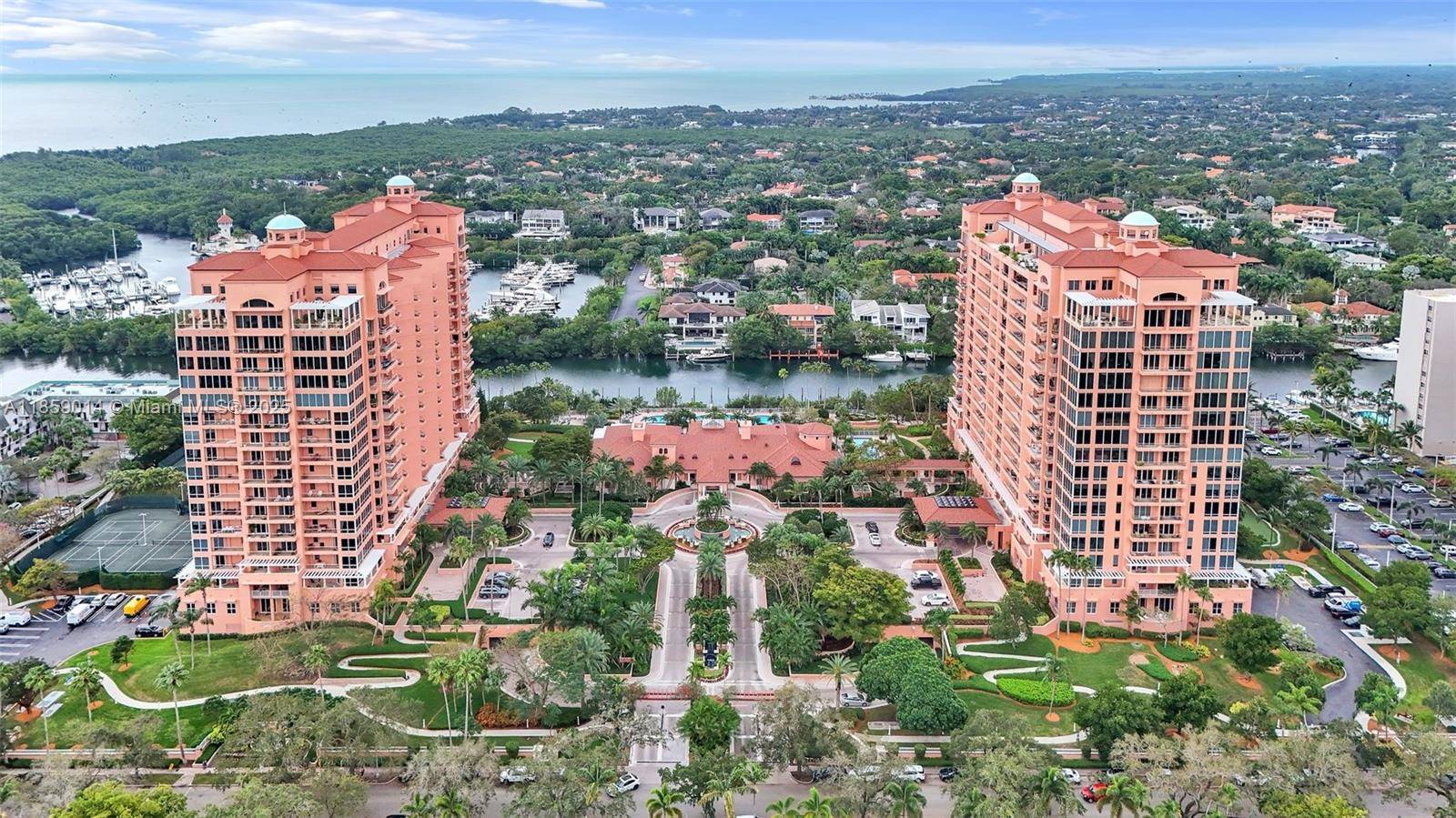 Coral Gables, FL 33133,60 Edgewater Dr #9H