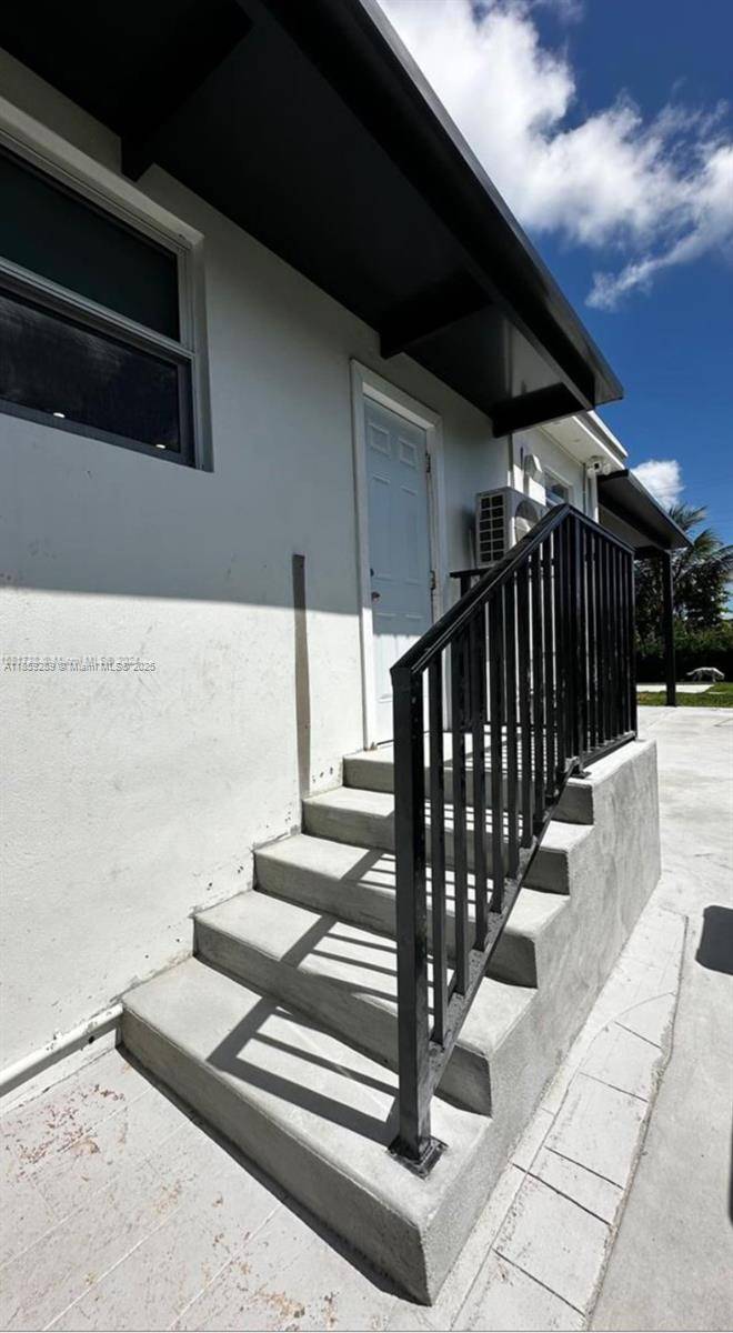 Miami, FL 33155,8000 SW 19th St #1