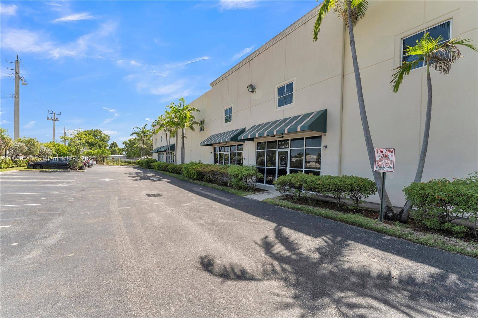 Pompano Beach, FL 33069,1071 NW 31st Ave #B-4