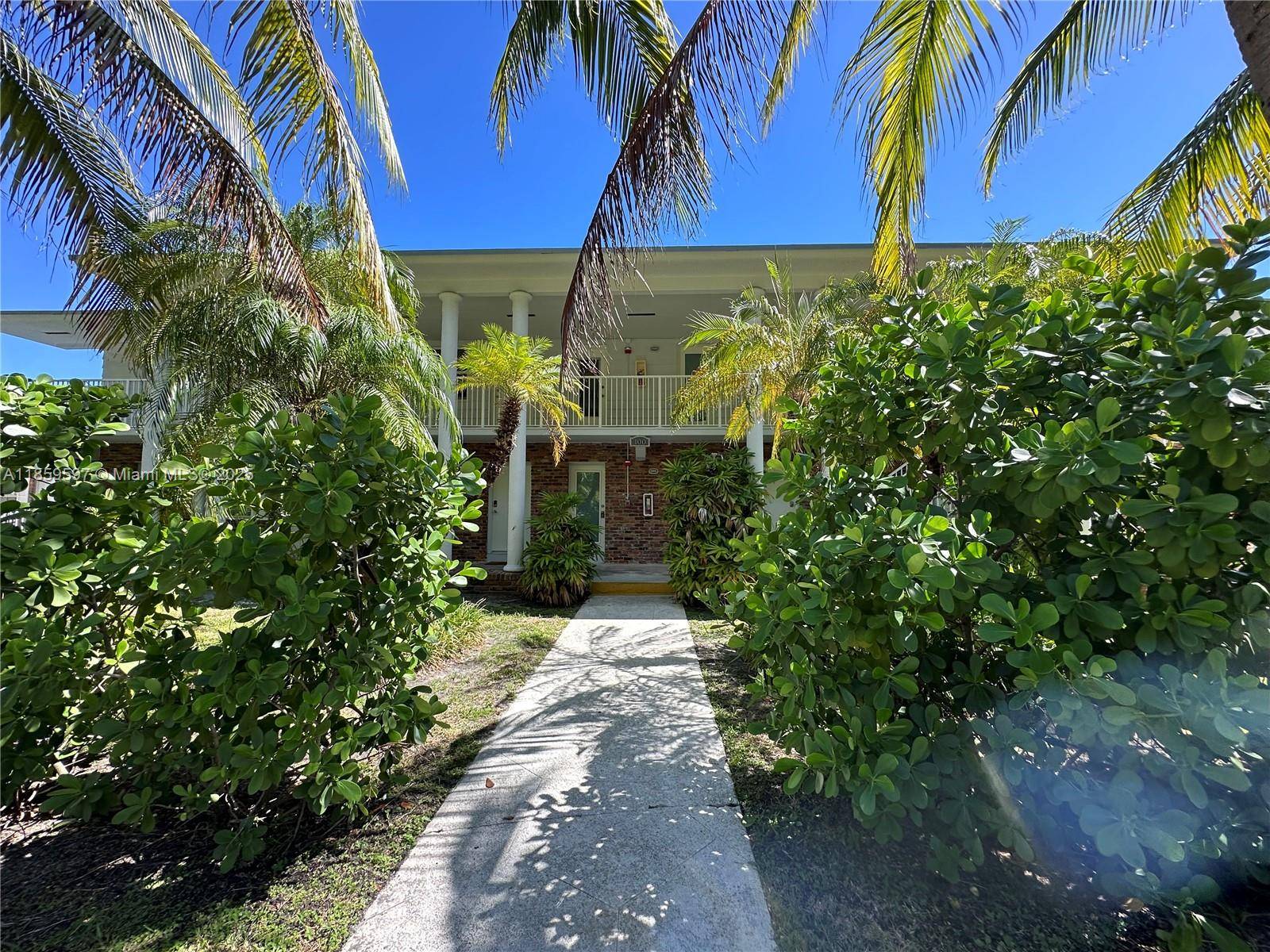 Key Biscayne, FL 33149,100 Sunrise Dr #22
