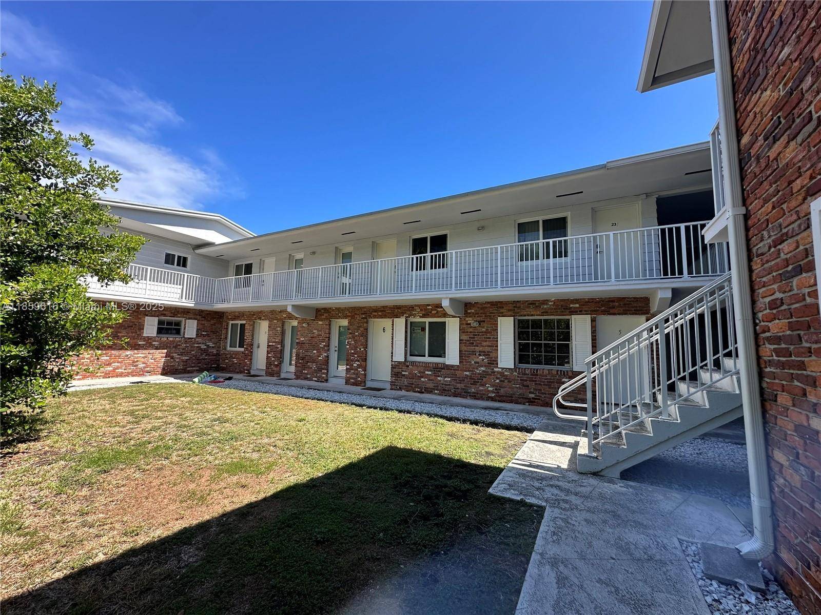 FL 33149,100 Sunrise Dr #32
