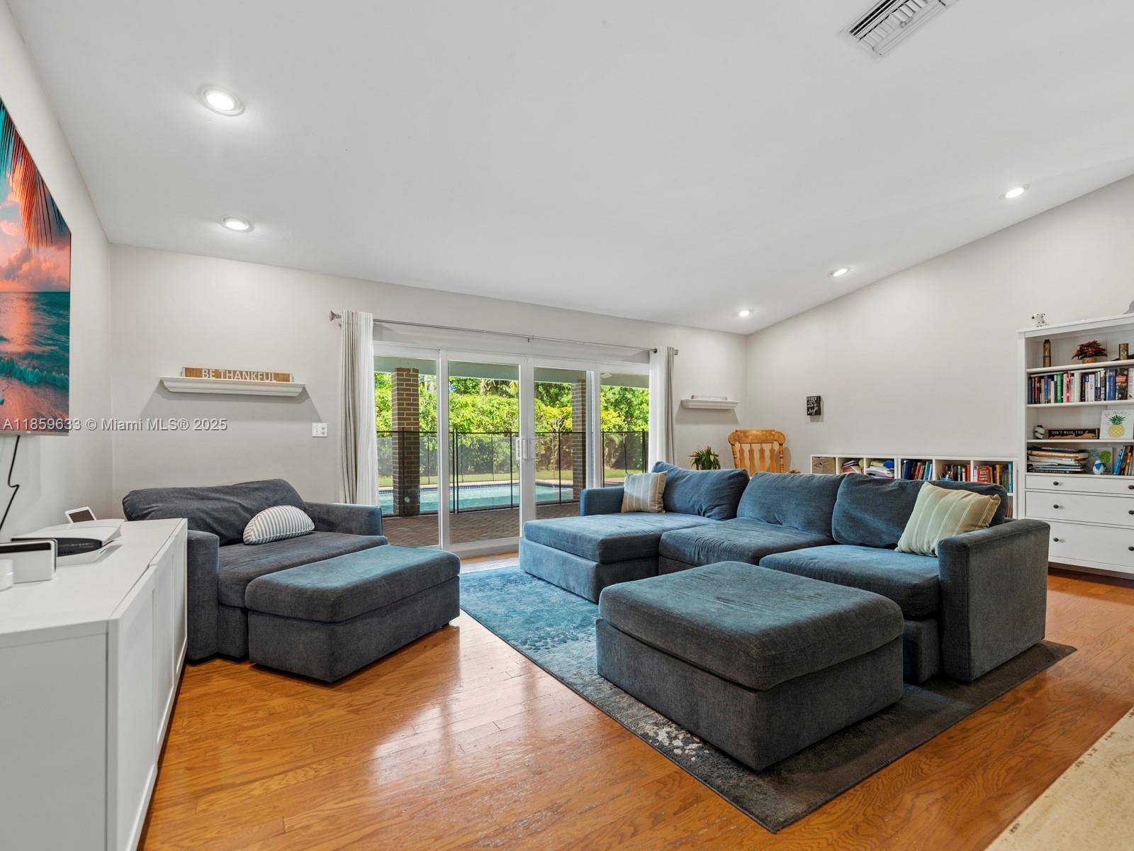 Pinecrest, FL 33156,13050 SW 71st Ave