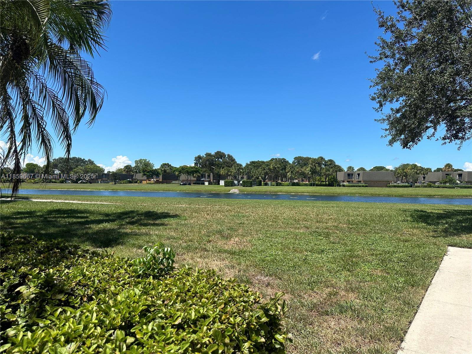West Palm Beach, FL 33409,6215 62nd Way #6215