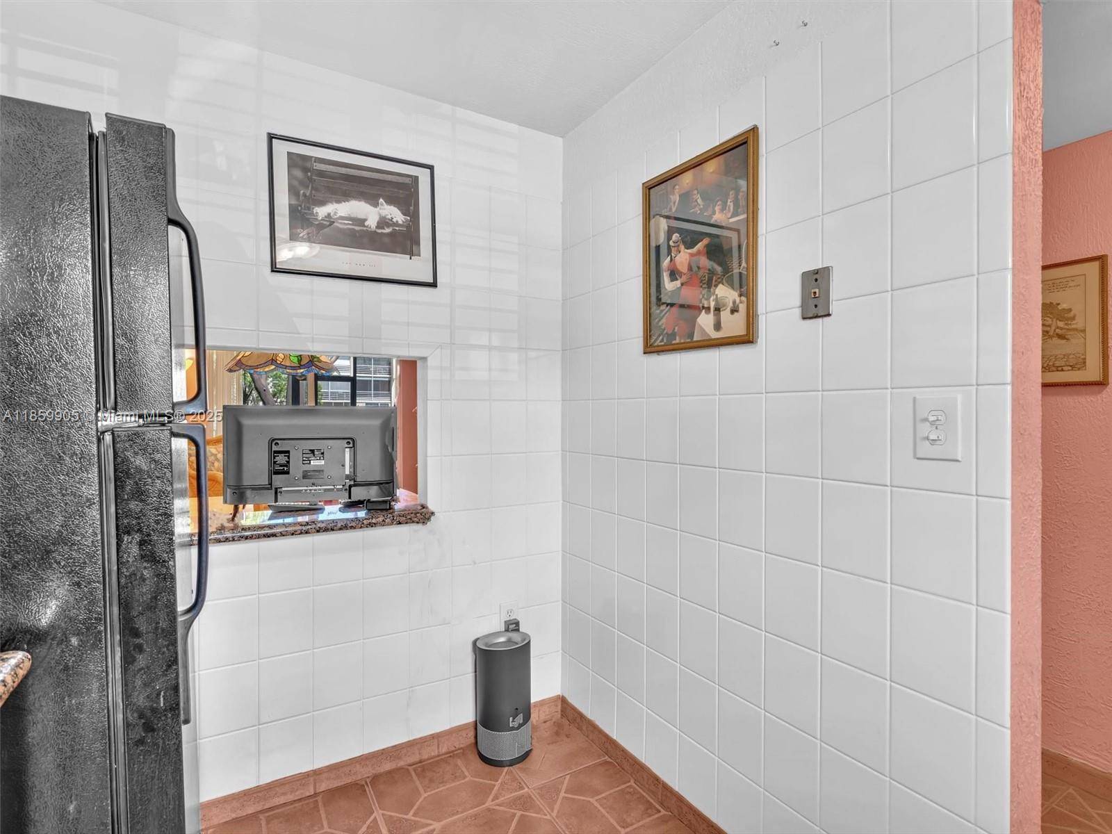 Sunrise, FL 33322,8020 N Sunrise Lakes Dr #110