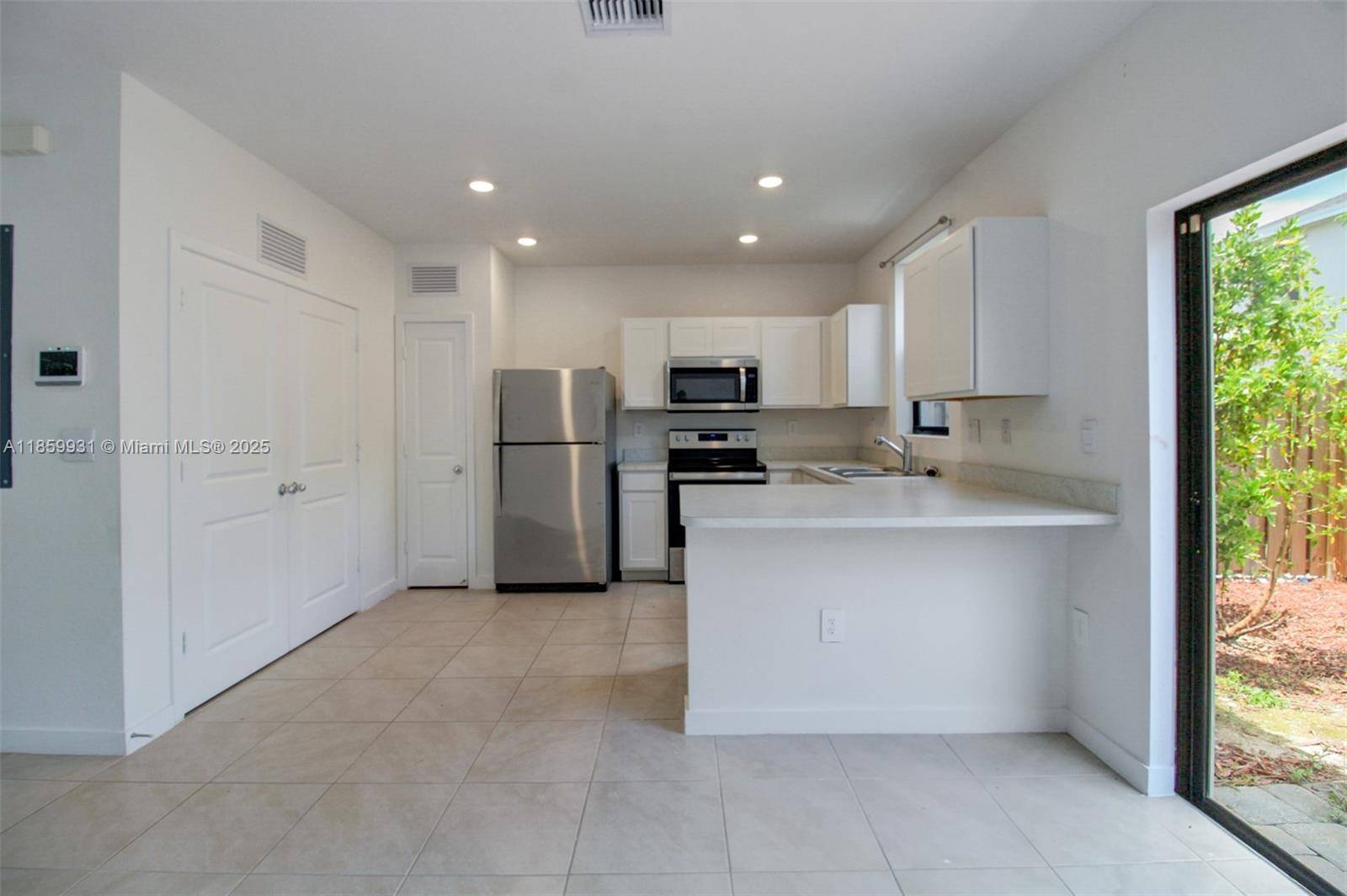 Florida City, FL 33034,339 NE 12th St #339
