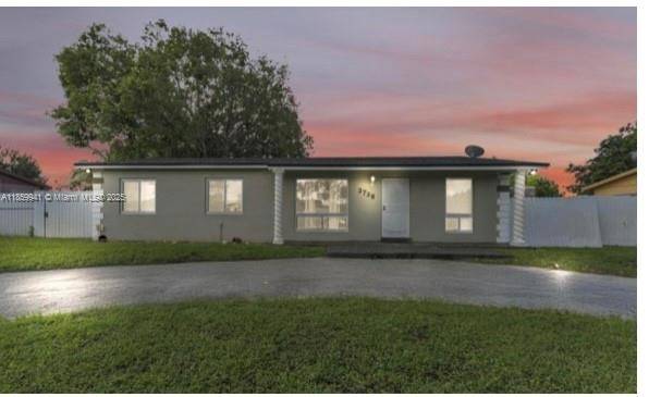 Miami Gardens, FL 33055,3738 NW 207th Dr