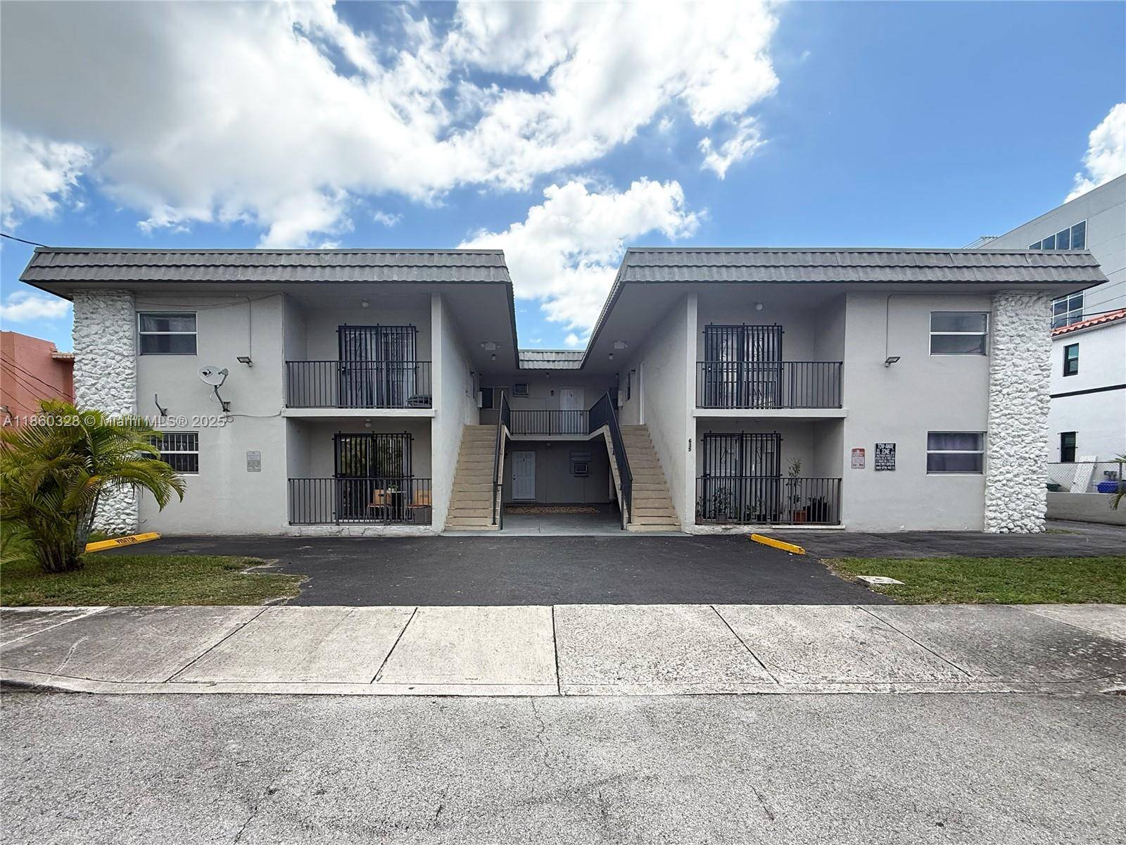 Miami, FL 33130,635 SW 7th Ct #10
