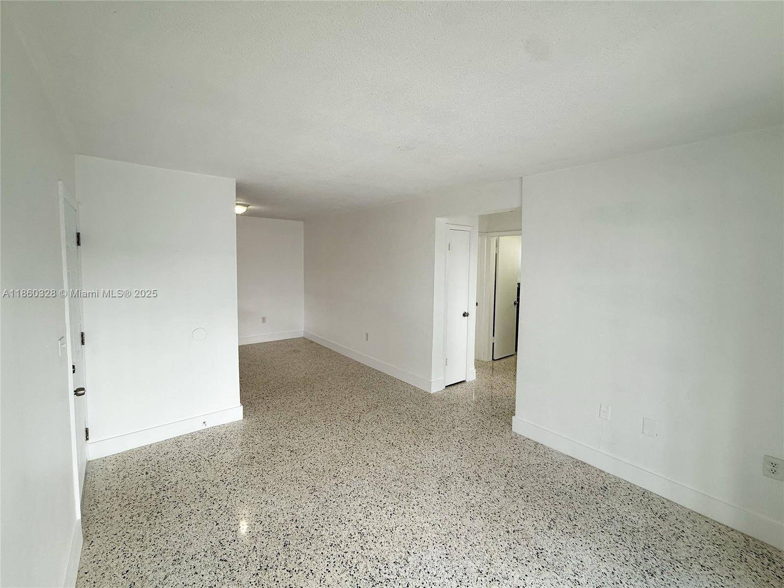 Miami, FL 33130,635 SW 7th Ct #10
