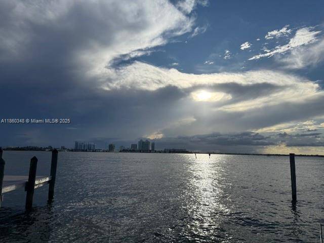 Miami Beach, FL 33141,1101 S Shore Dr #1