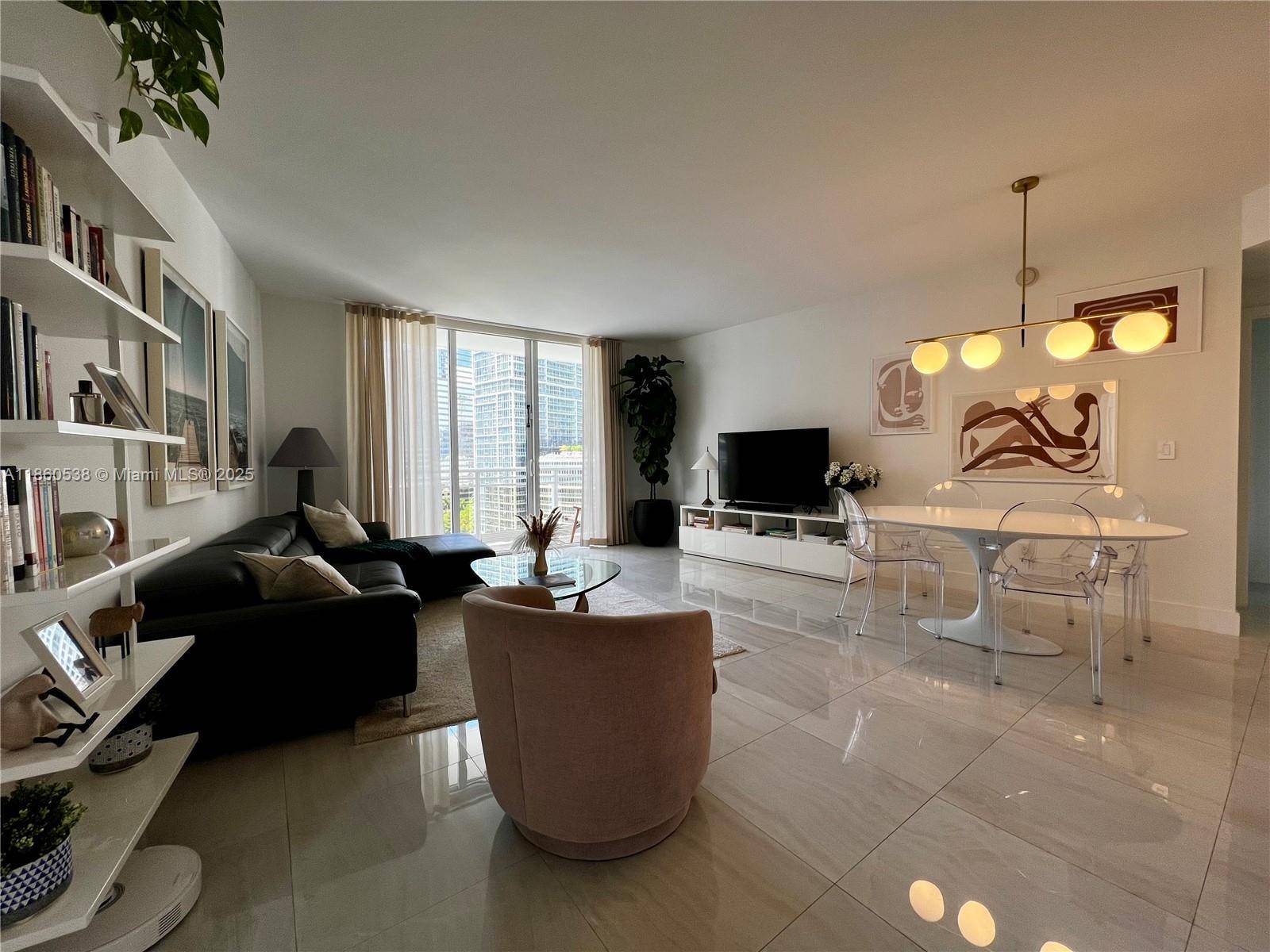 Miami, FL 33131,901 Brickell Key Blvd #1509