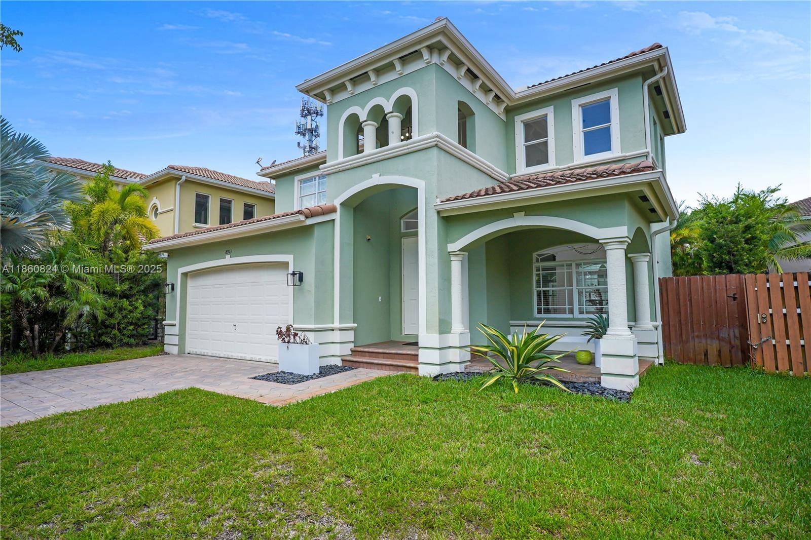 Cutler Bay, FL 33189,8913 SW 206th St
