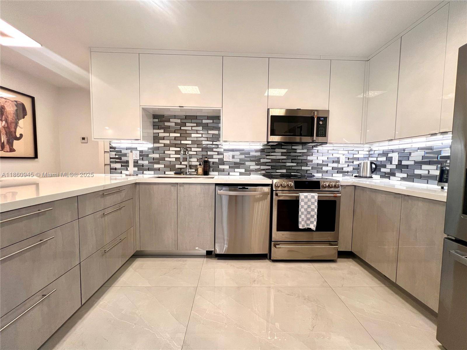 Sunny Isles Beach, FL 33160,100 Bayview Dr #1524