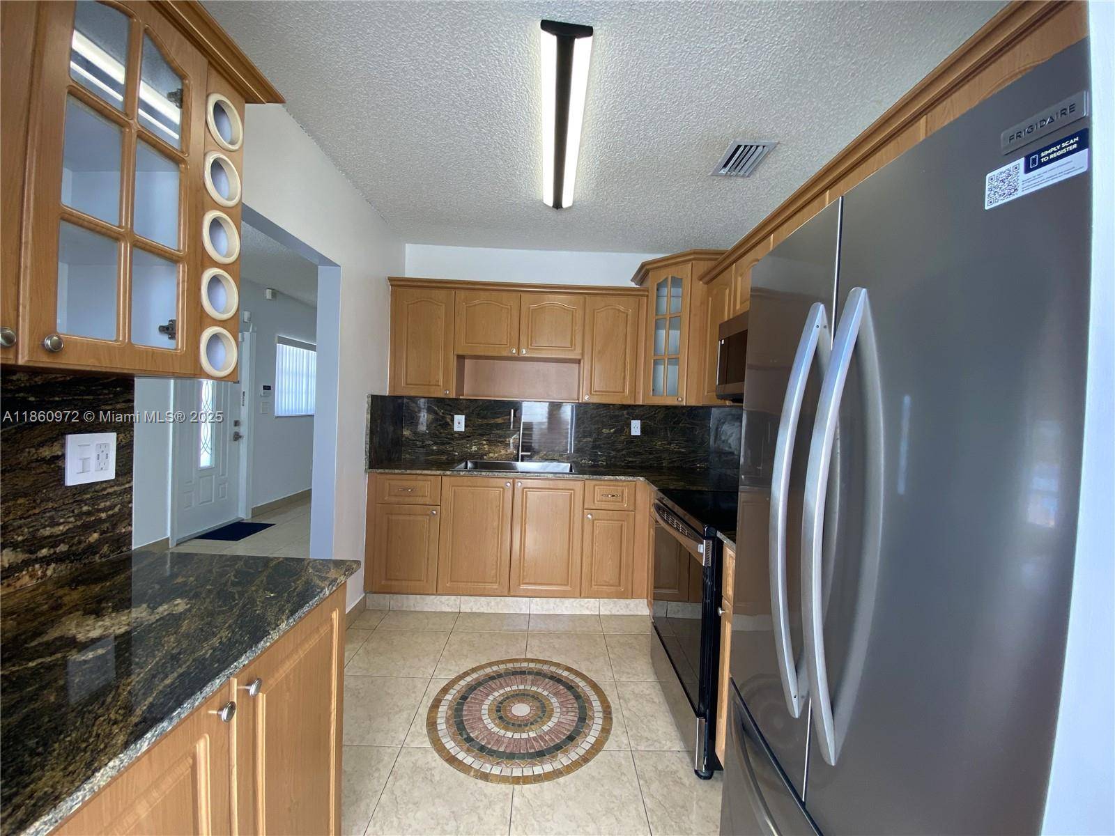 Hialeah, FL 33012,958 W 39th Pl