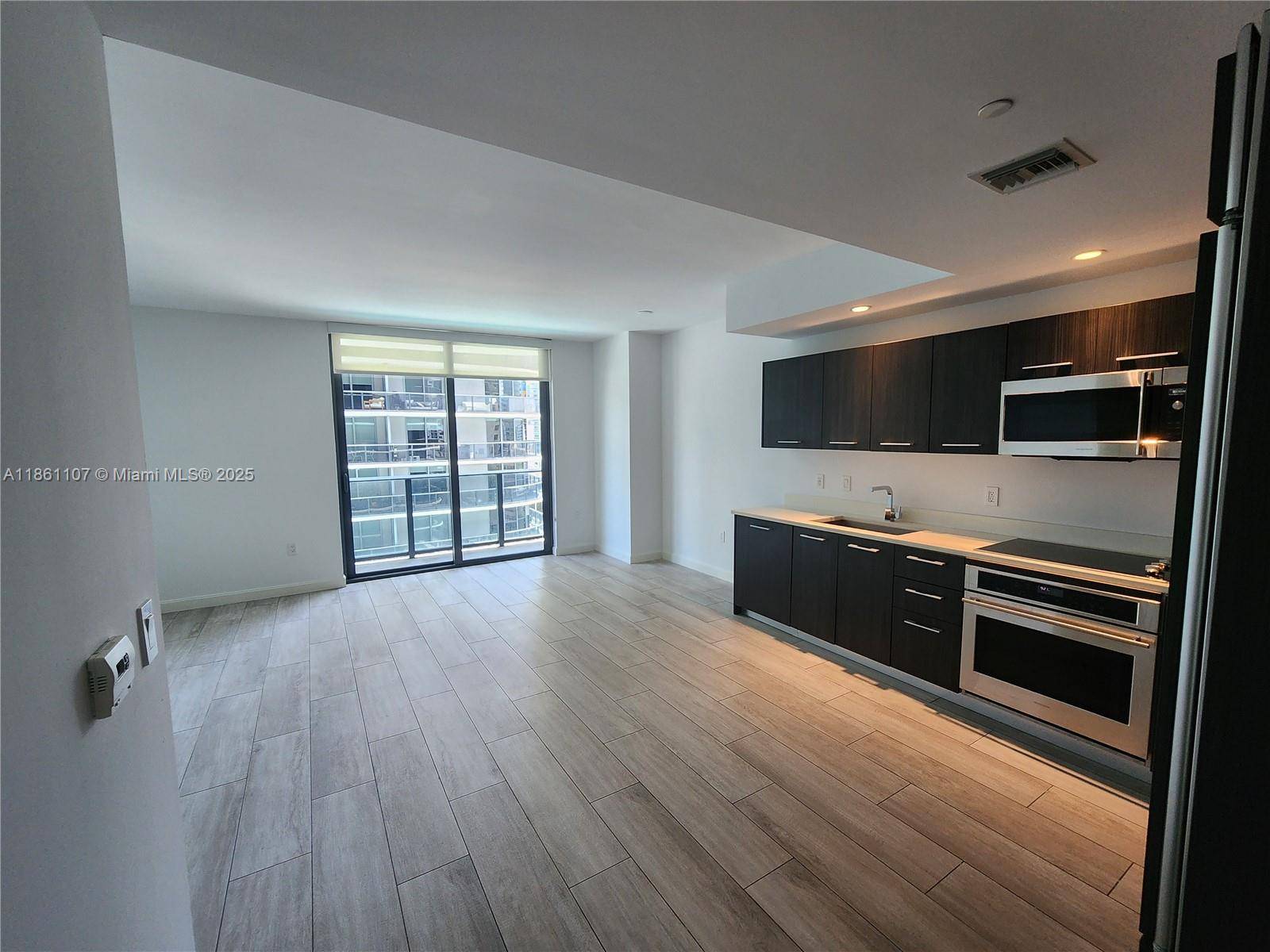 Miami, FL 33130,55 SW 9th St #1402