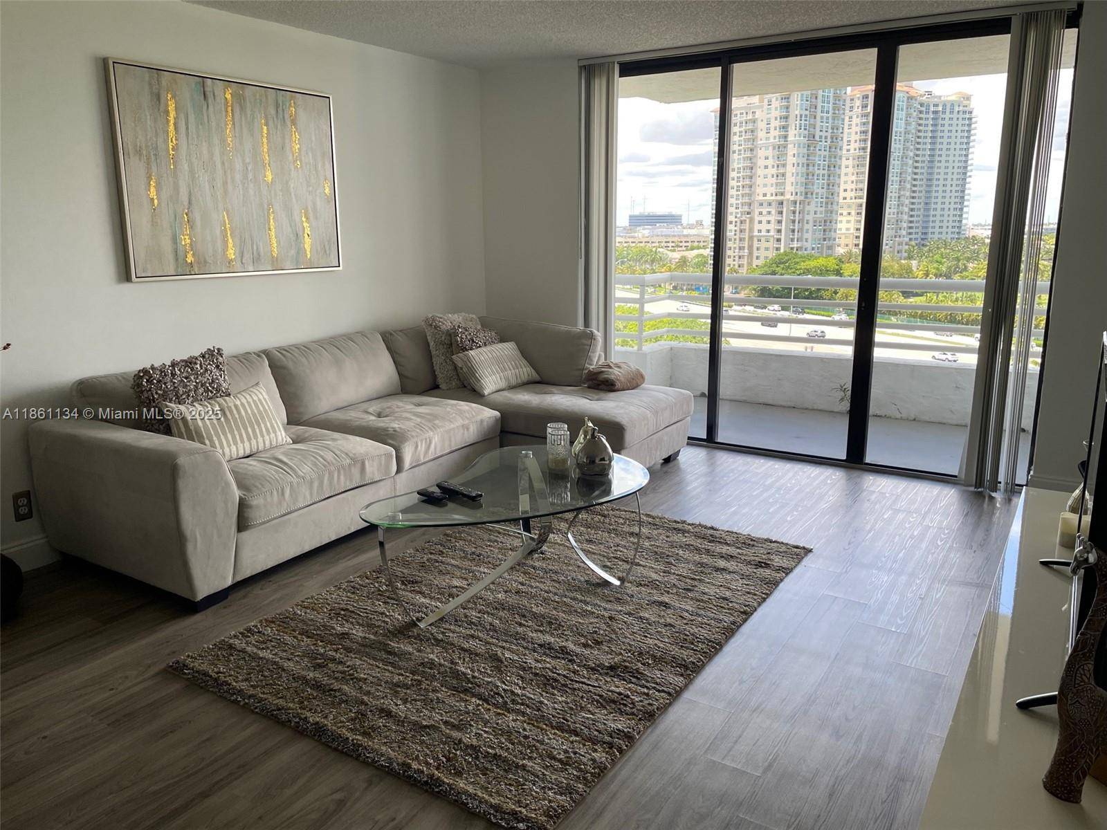 Aventura, FL 33180,3300 NE 192nd St #902