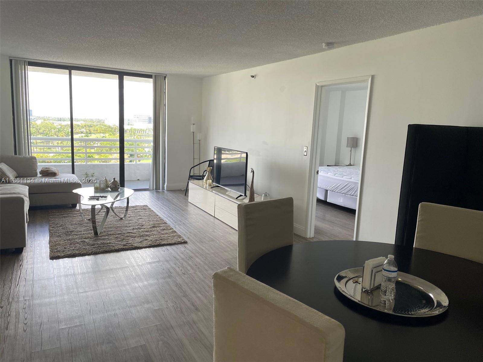 Aventura, FL 33180,3300 NE 192nd St #902