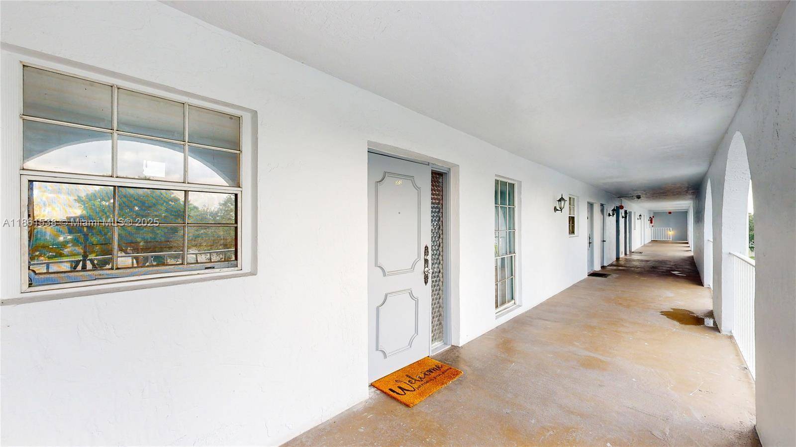 Pembroke Pines, FL 33024,661 N University Dr #1-302