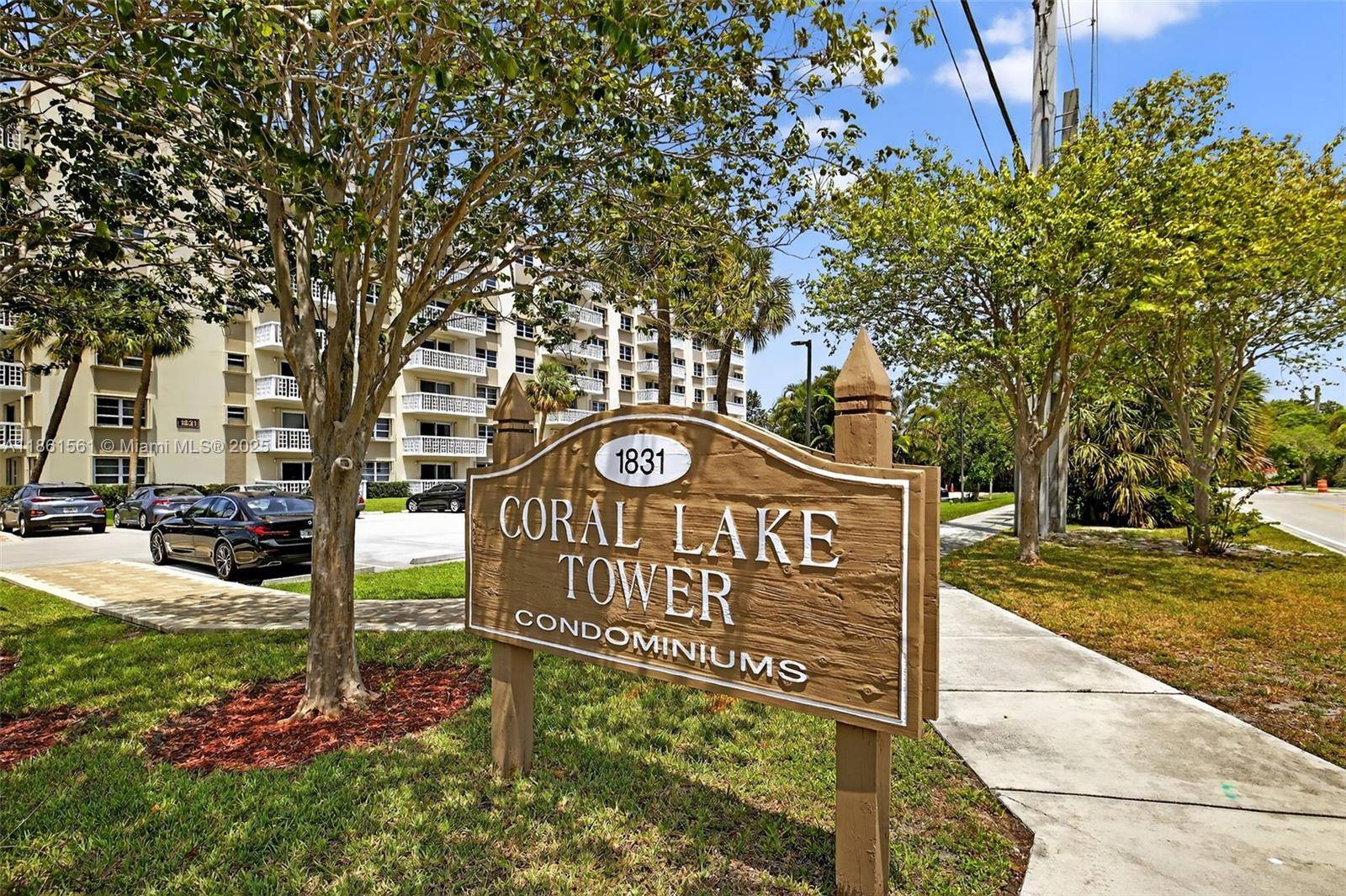 Oakland Park, FL 33308,1831 NE 38th St #201