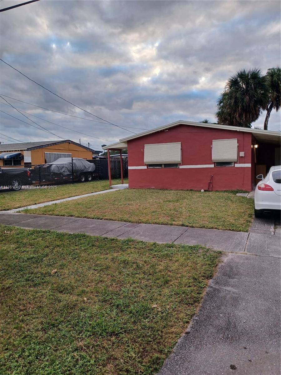 FL 33311,951 NW 34th Terrace