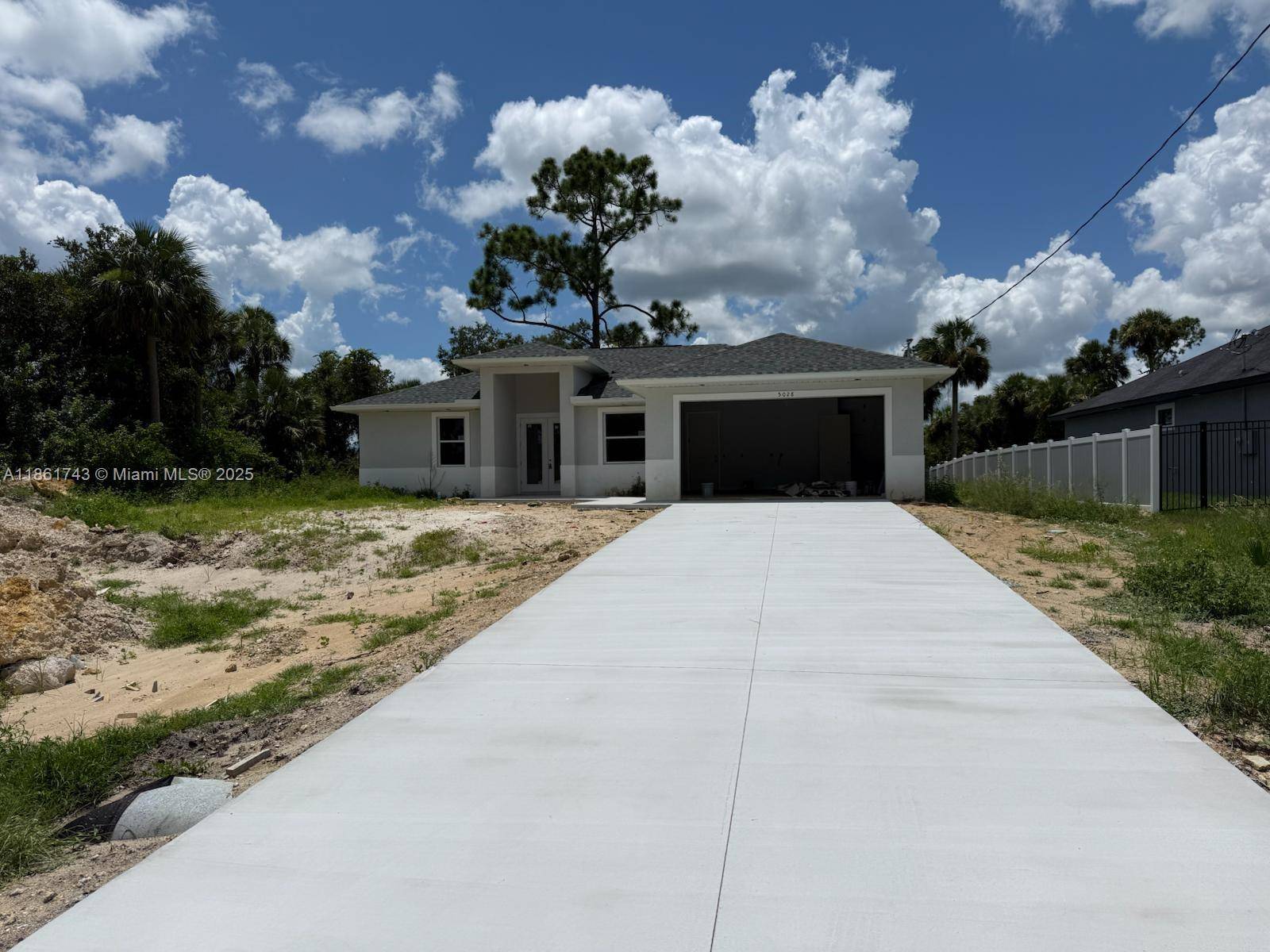 La Belle, FL 33935,5028 N Peachtree CIR