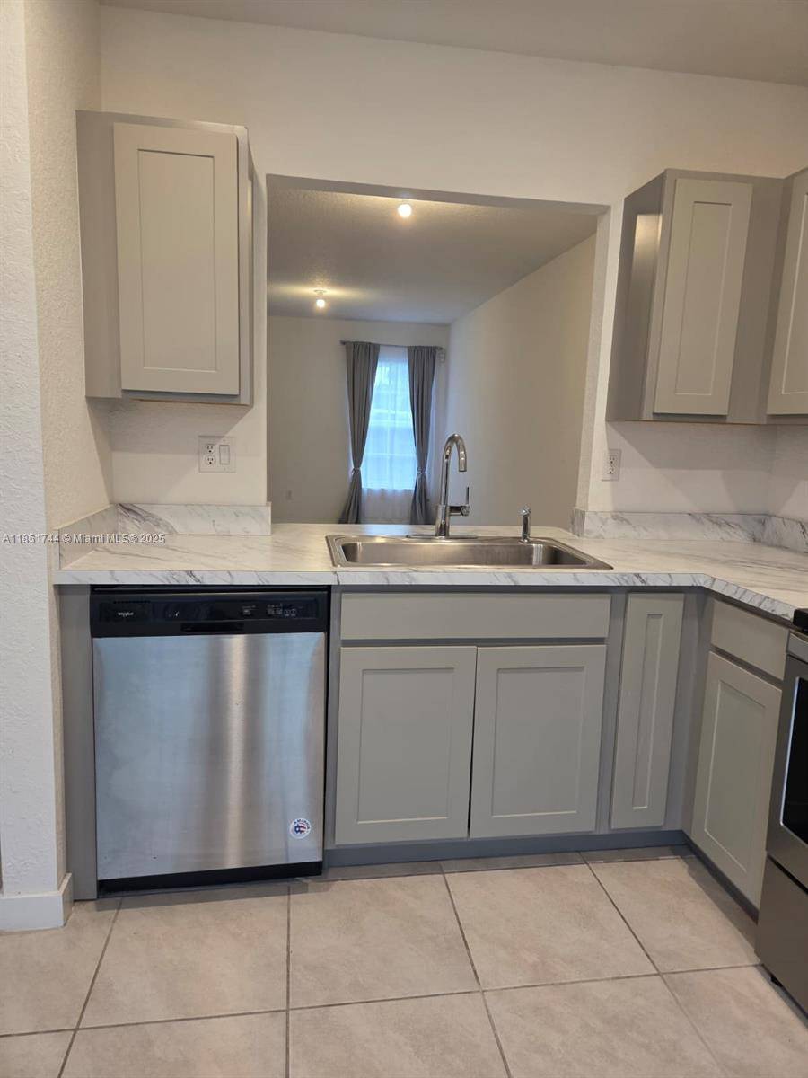 Florida City, FL 33034,540 NE 5th Ter #0